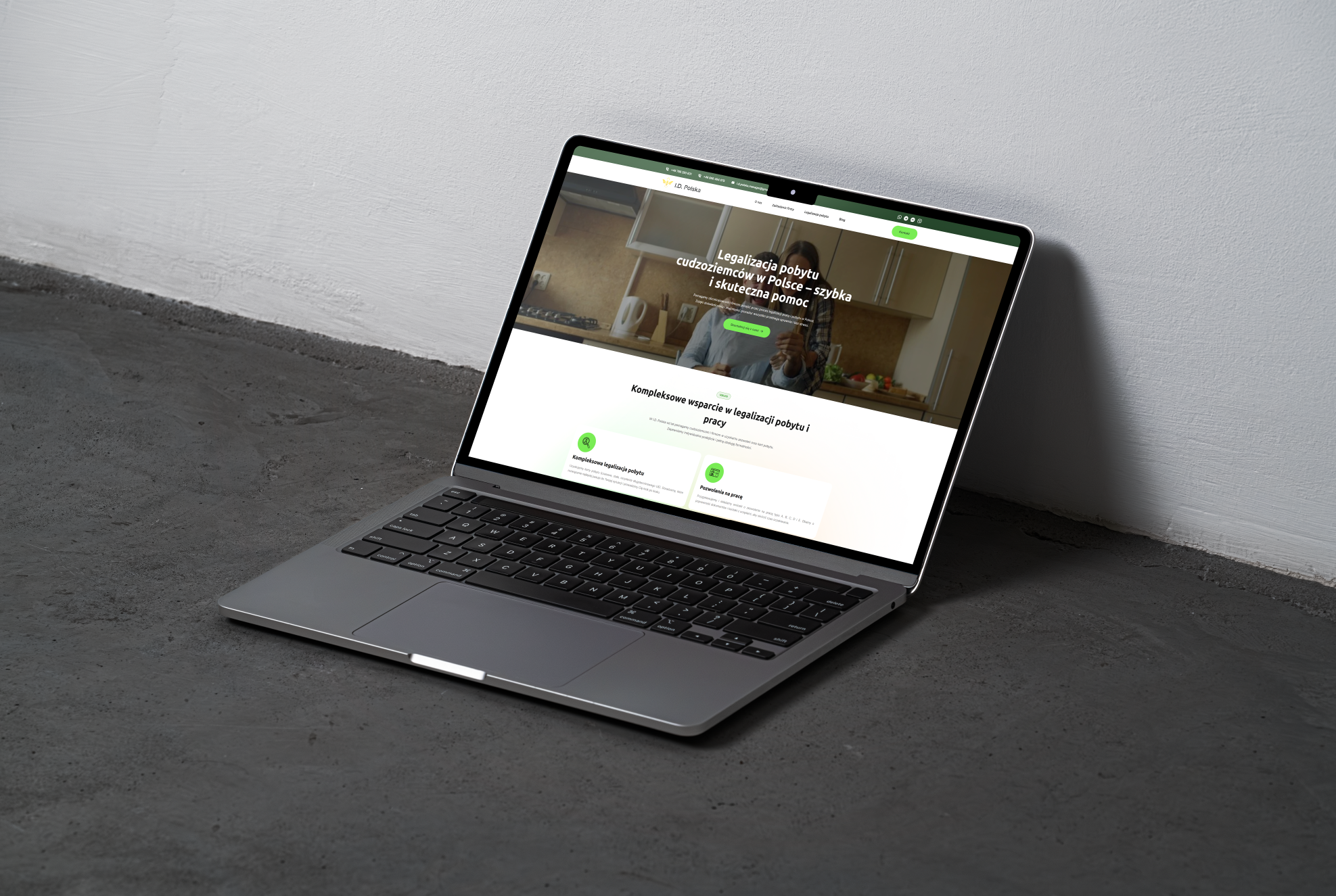 Strona główna idpolska.com na komputerze